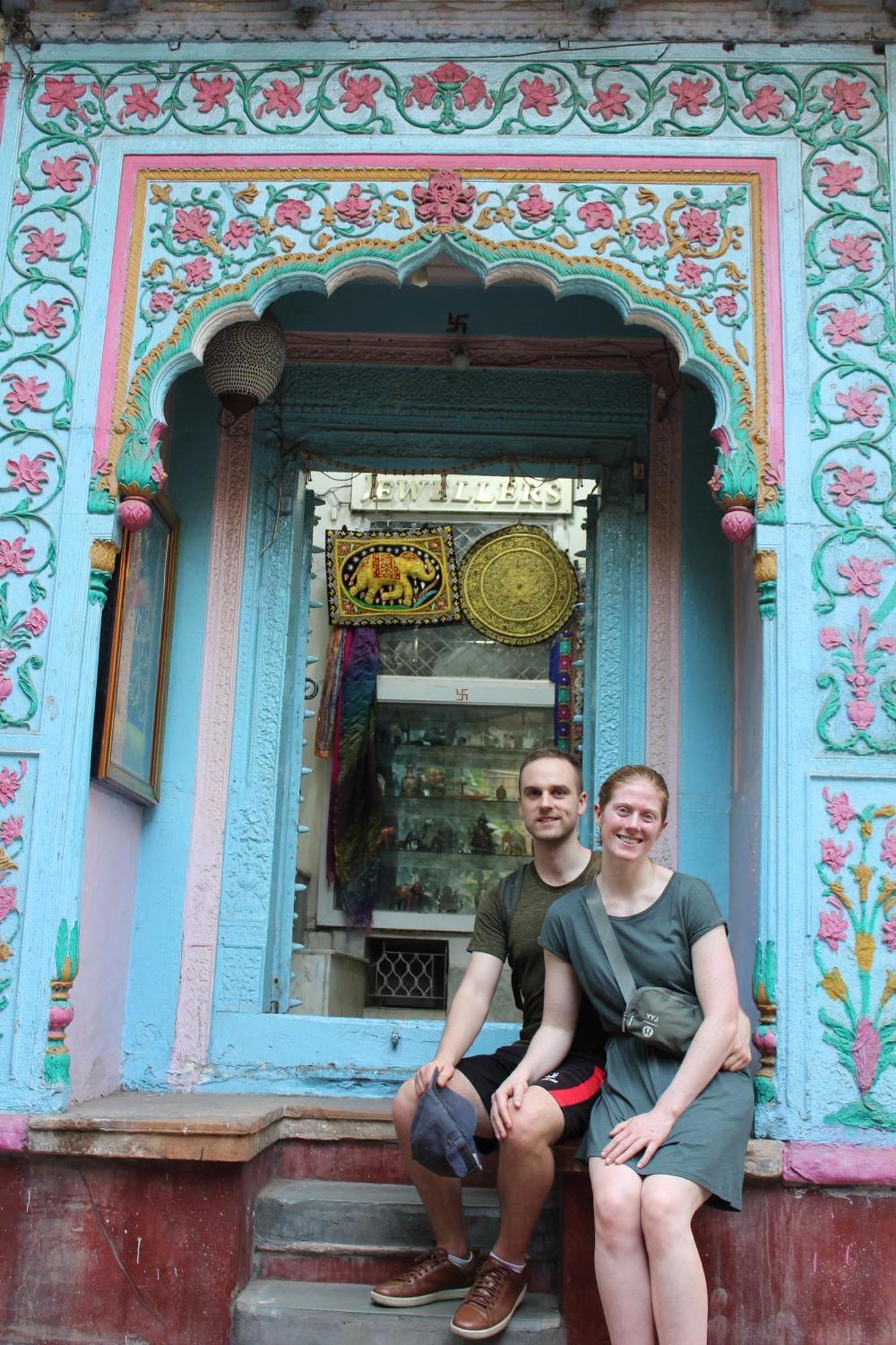 Friends Hostel By Backpackers Heaven- New Delhi Railway Station - Paharganj Exteriör bild