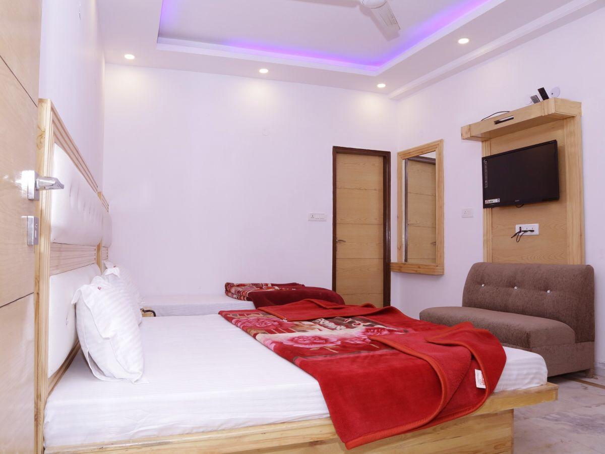 Friends Hostel By Backpackers Heaven- New Delhi Railway Station - Paharganj Exteriör bild